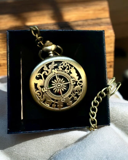 Antique Bronze-Gold Pocket Compass with Lattice Pattern – Perfect for Explorers and Retro Enthusiasts. Personalization with engraving.