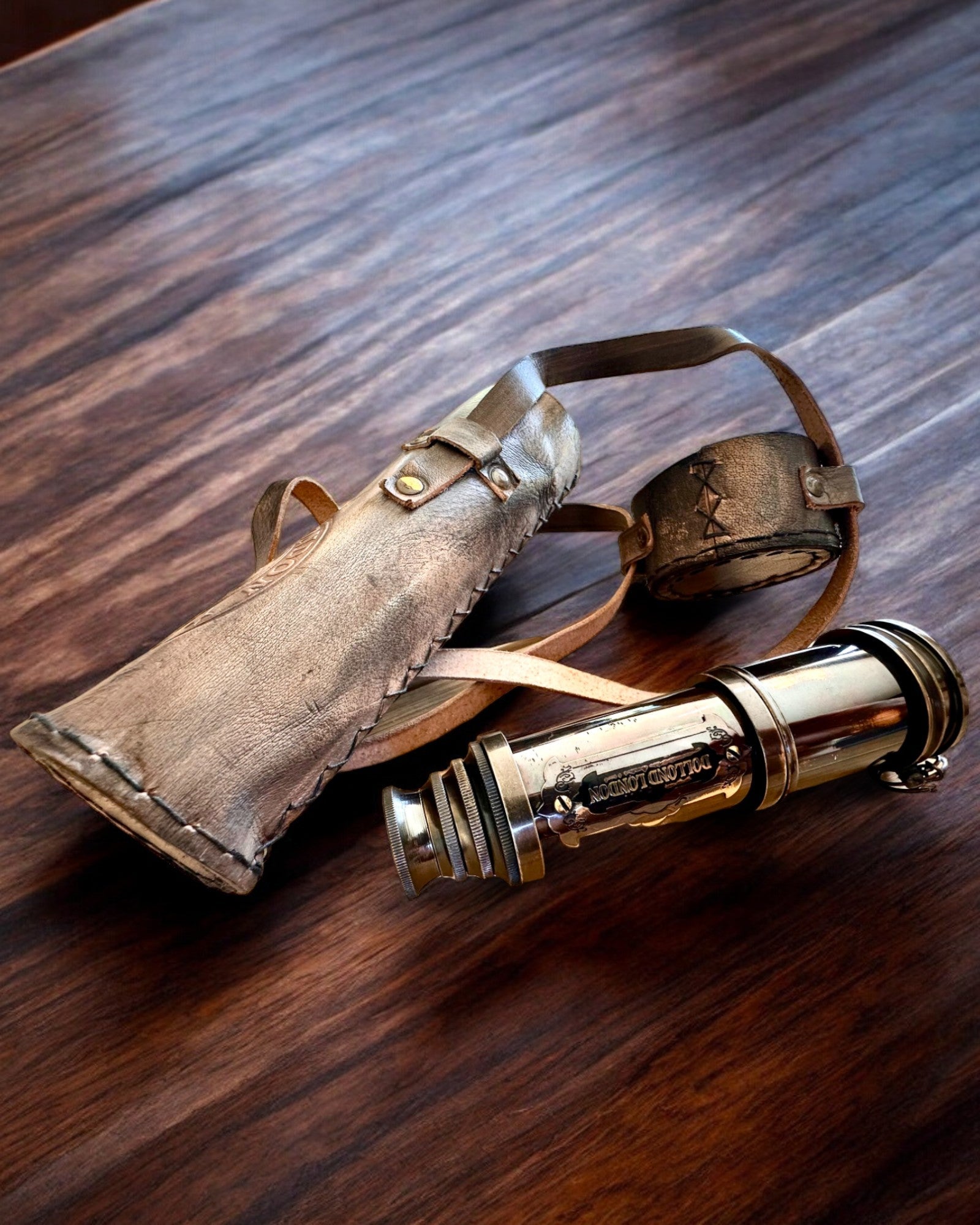 Premium "Voyager" Telescope with Engraved Lens and Natural Leather Case, personalization option for engraving as a gift