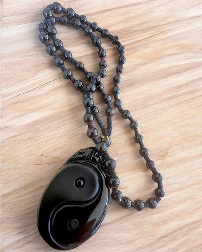 Obsidiana Yin Yang amulets ar gravējumu - Harmonija un Aizsardzība, personalizācija ar gravējumu dāvanai