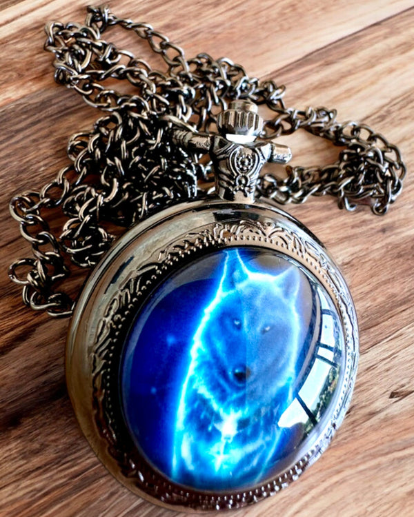 Lunar Wolf Pocket Watch - Lunar Wolf Clock, can be personalized with engraving as a gift