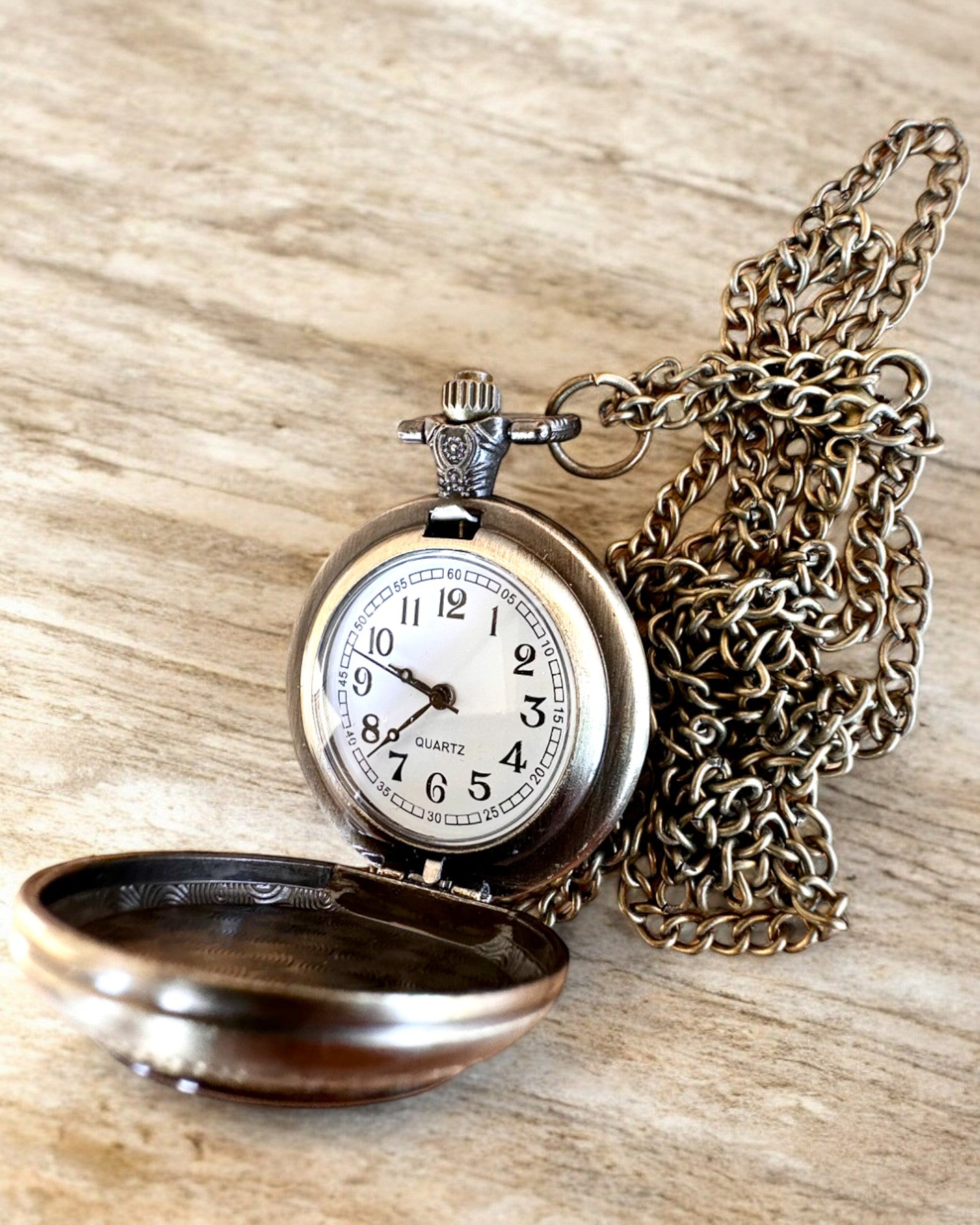 Elegant pocket watch "Sunny Lumination" with engraving option for a gift