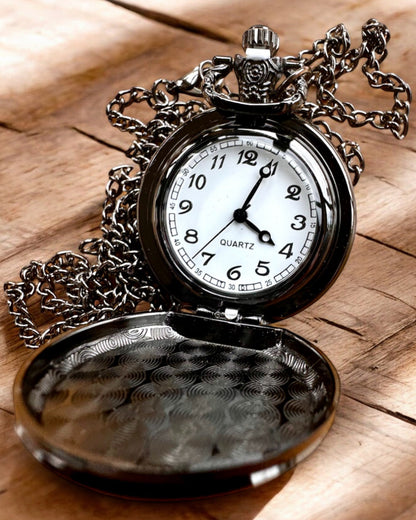 "Dragon Circle 2" Pocket Watch – a stylish accessory with a touch of magic - personalization with engraving for a gift