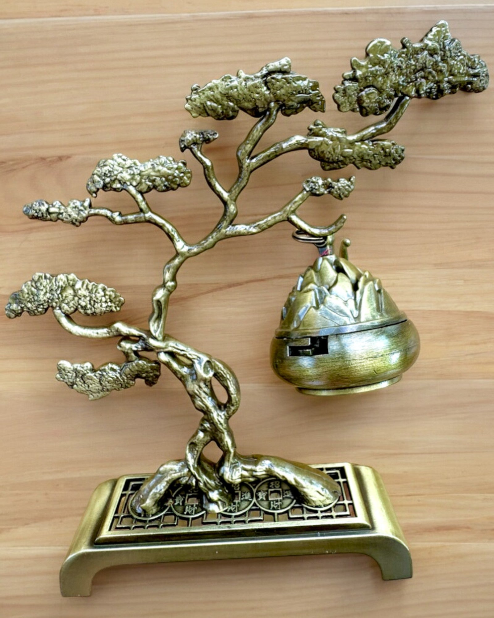 Elegantni Metalni Držač Za Tamjan Bonsai - mogućnost personalizacije gravurom za poklon