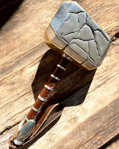 Mjölnir Thora "Chief" - Ručno Rađeni Kovački Čekić, personalizacija gravurom za poklon