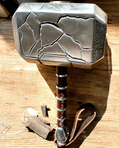 Mjölnir Thora "Chief" - Ručno Rađeni Kovački Čekić, personalizacija gravurom za poklon