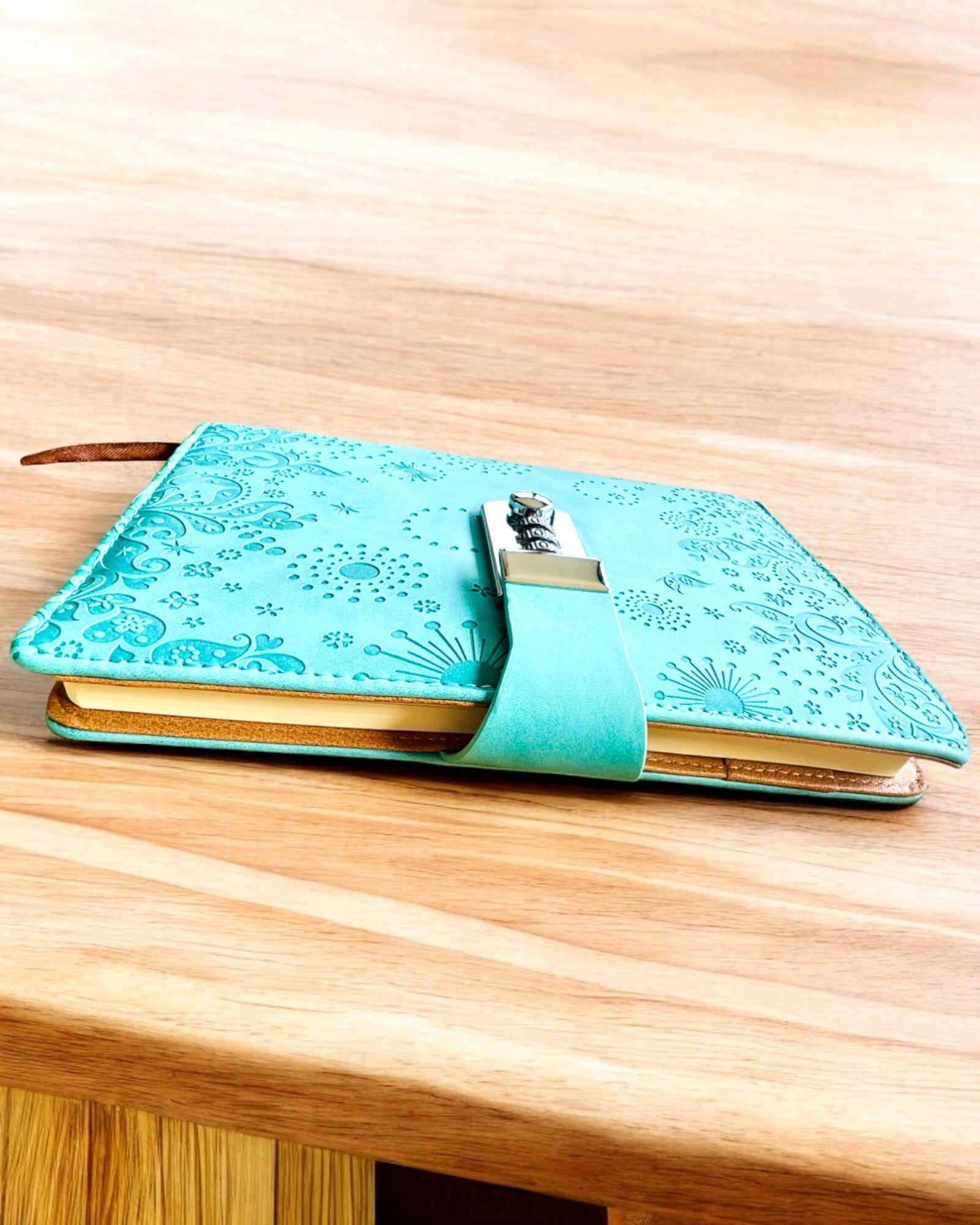 Išskirtinė užrašų knygelė, PU oda, A5 su šifravimo užtrauktuku - "Secret Journal", personalizacija graviravimu