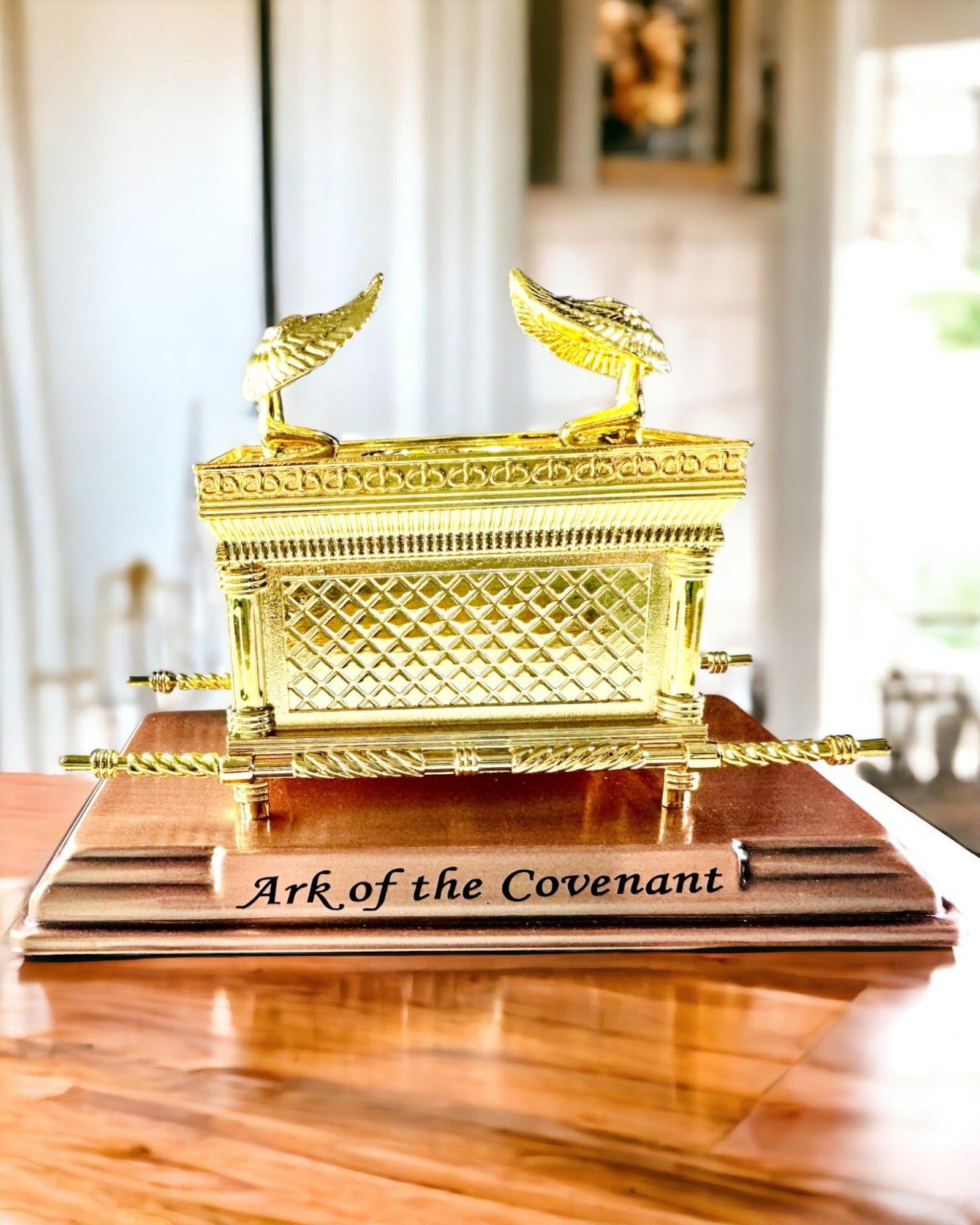 Replica of the Ark of the Covenant Gold-Plated, Decorative Figure of the Ark with a Copper Stand, Inspired by Jerusalem, 18x10x12 cm