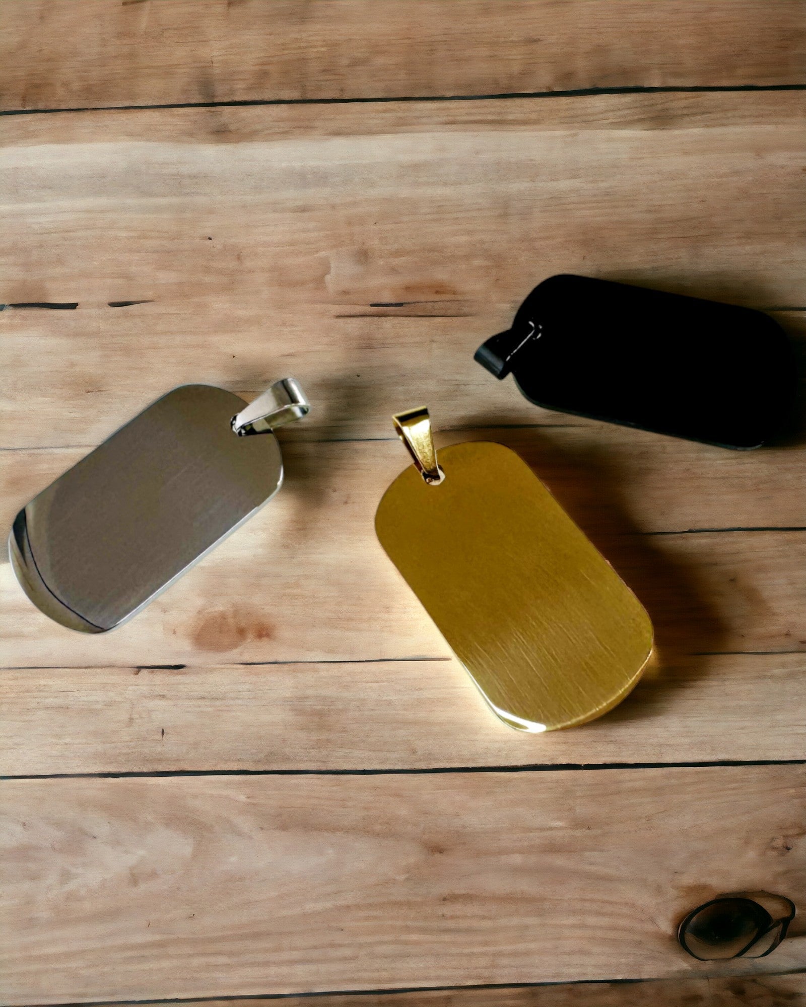 Military Pendant with Engraving - Retro Style in Various Colors