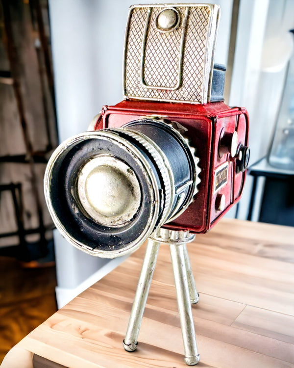 Decorative Figurine "Retro Keystone Camera" with Engravable Possibility