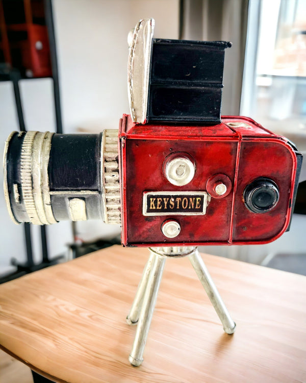 Decorative Figurine "Retro Keystone Camera" with Engravable Possibility