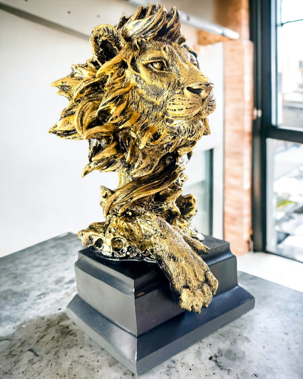 Royal Lion - Majestic Decorative Figure with Engraving Possibility, 2 color variants to choose from, as a gift