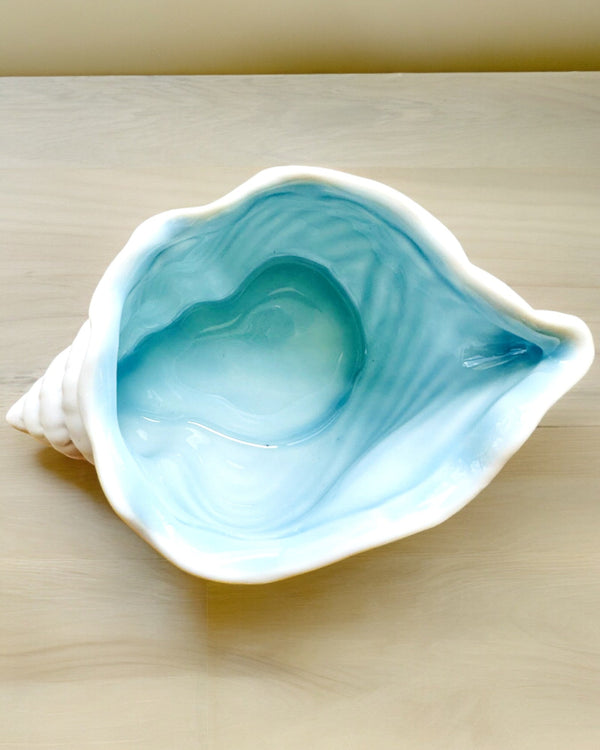 Ceramic Bowl "Sea Shell" - as a gift, personalized with engraving