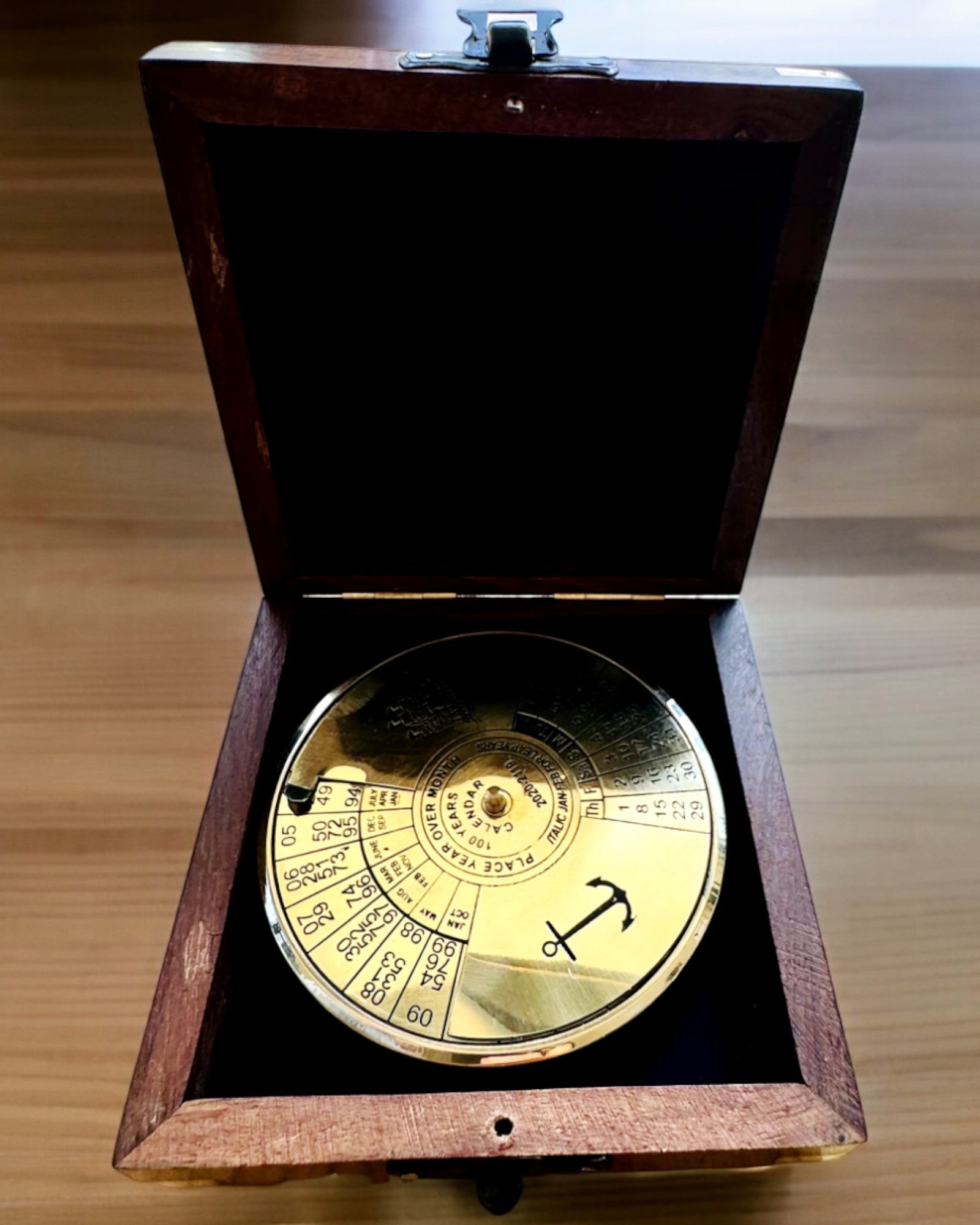 Wooden Compass Box "Navigator" - personalization option with engraving