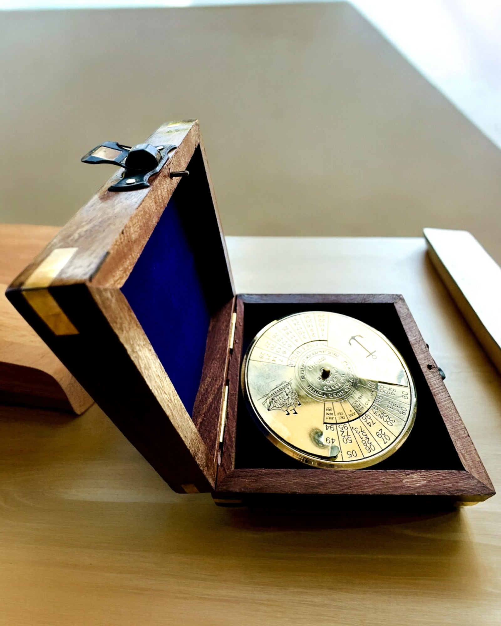 Wooden Compass Box "Navigator" - personalization option with engraving