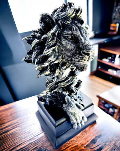 Jungle King Lion - Majestic Lion Statue - silver color, personalization option for a gift