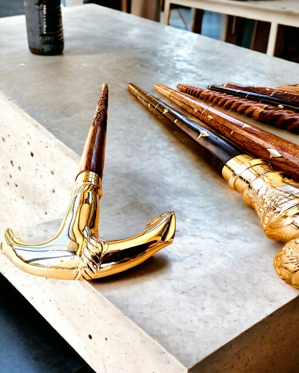 Hand-Carved Walking Stick "Royal Wanderer" in Brown with Patterns