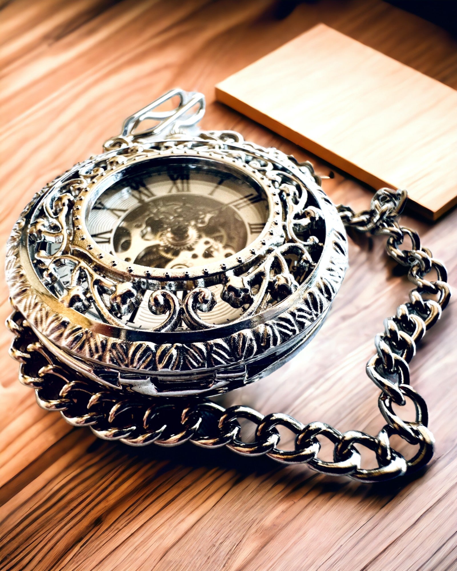 Silver pocket watch "Vintage Elegance" with the possibility of personalization by engraving.