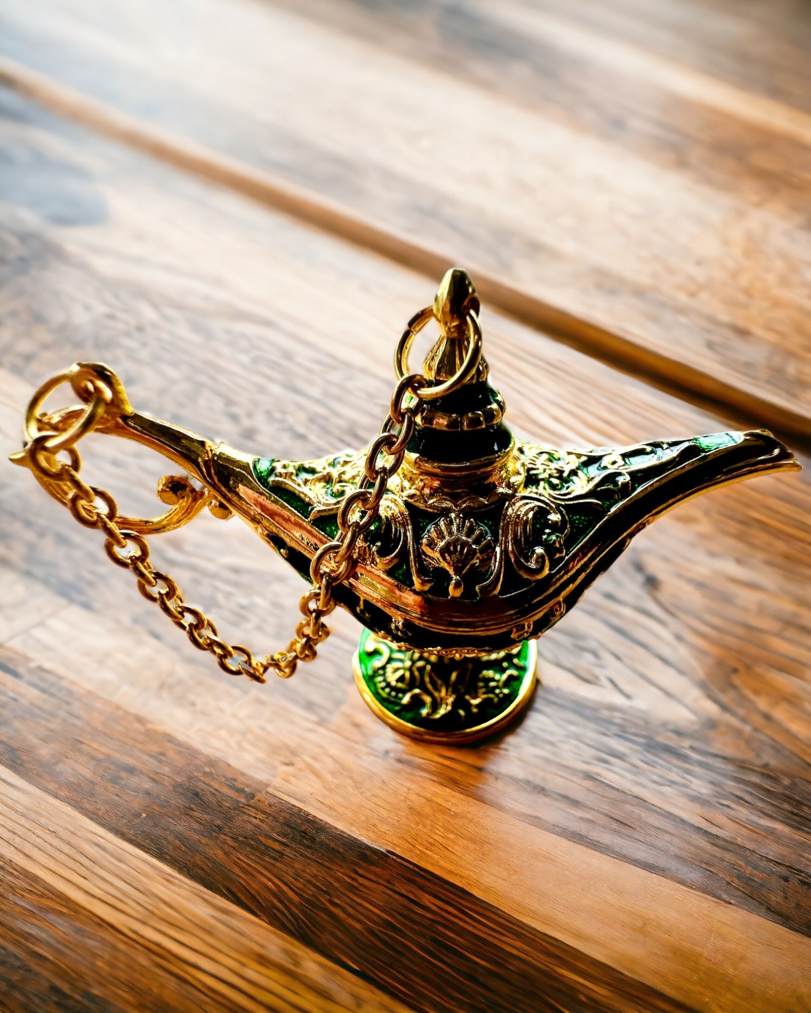 Little 4 cm Aladdin's Magic Lamp, keychain, 6 color variants - Enchanted Memories, personalization with engraving