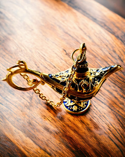 Little 4 cm Aladdin's Magic Lamp, keychain, 6 color variants - Enchanted Memories, personalization with engraving