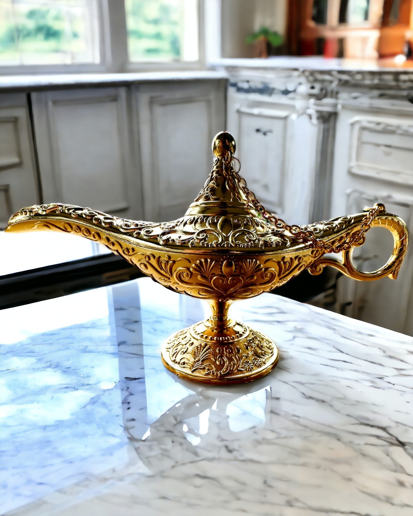 Aladdin's Magic Lamp with Engraving Option - Classic Gold Variant, interwoven