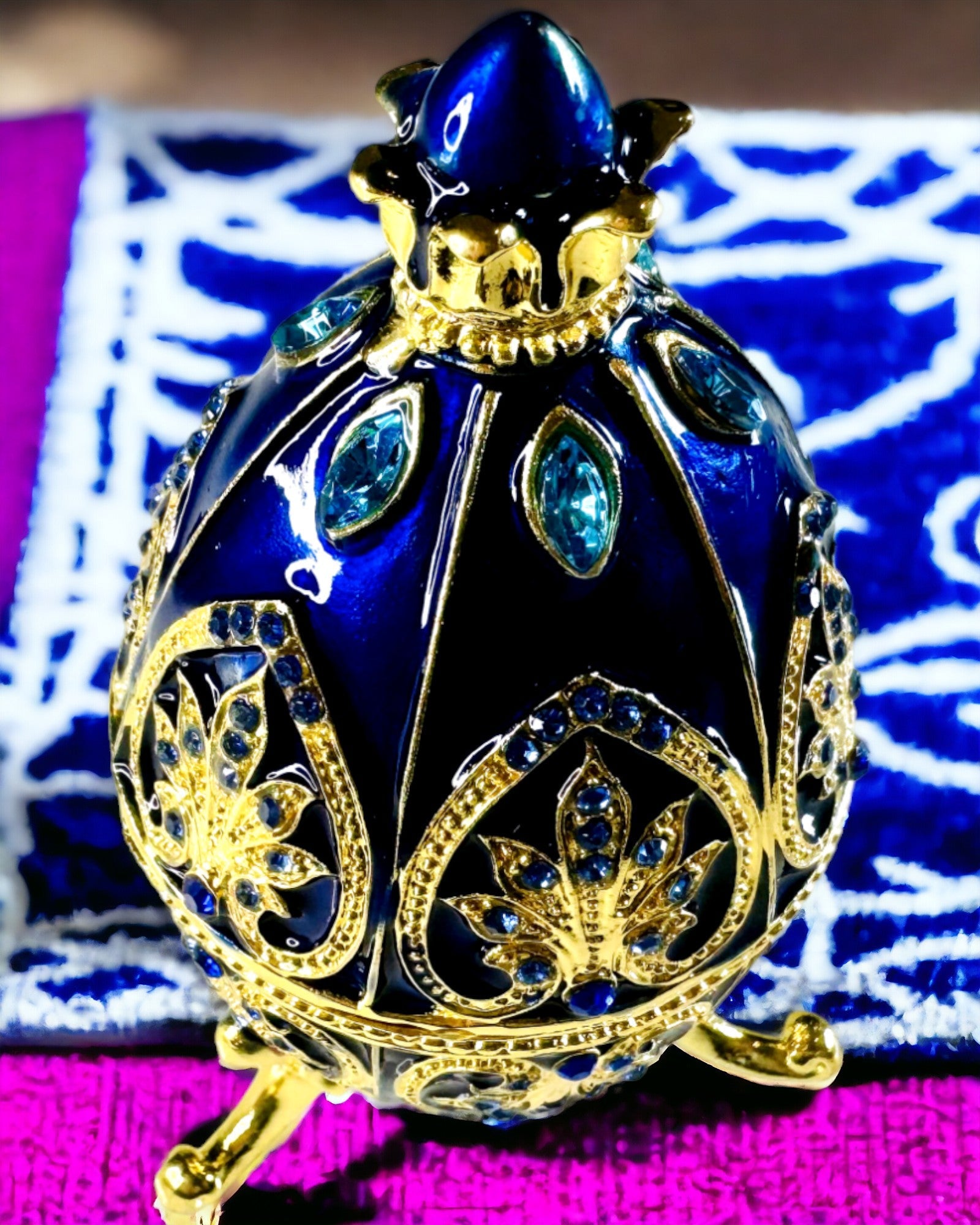 Ekskluzīvs Fabergé ola - tumši zila krāsa – Dekoratīva rotaslietu kaste no emaljas