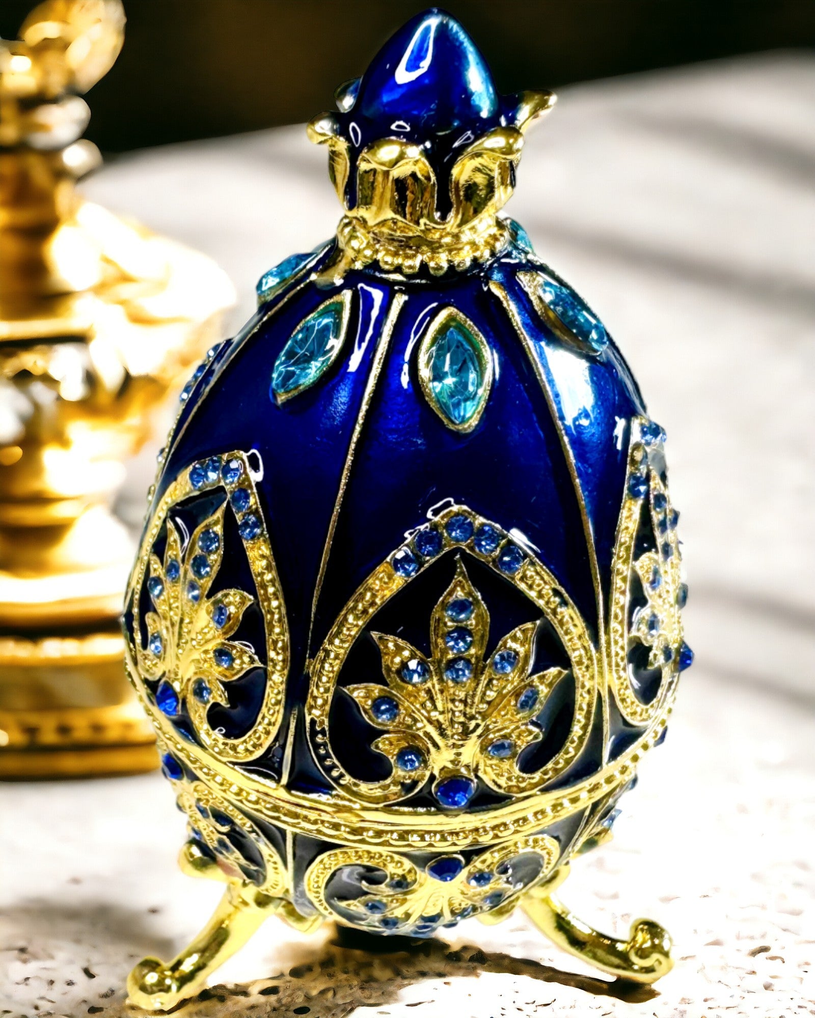 Ekskluzīvs Fabergé ola - tumši zila krāsa – Dekoratīva rotaslietu kaste no emaljas