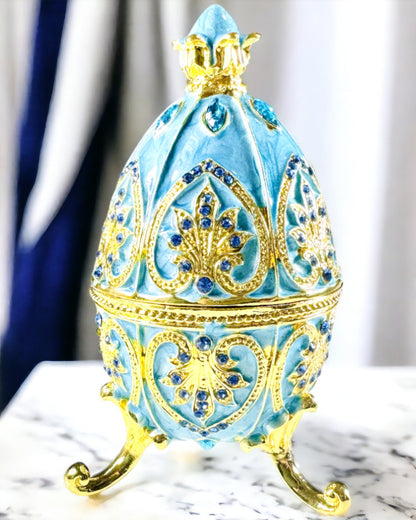 Nebeska Faberge jaja – Emailirani organizator nakita - boja plave neba. Personalizacija gravurom.