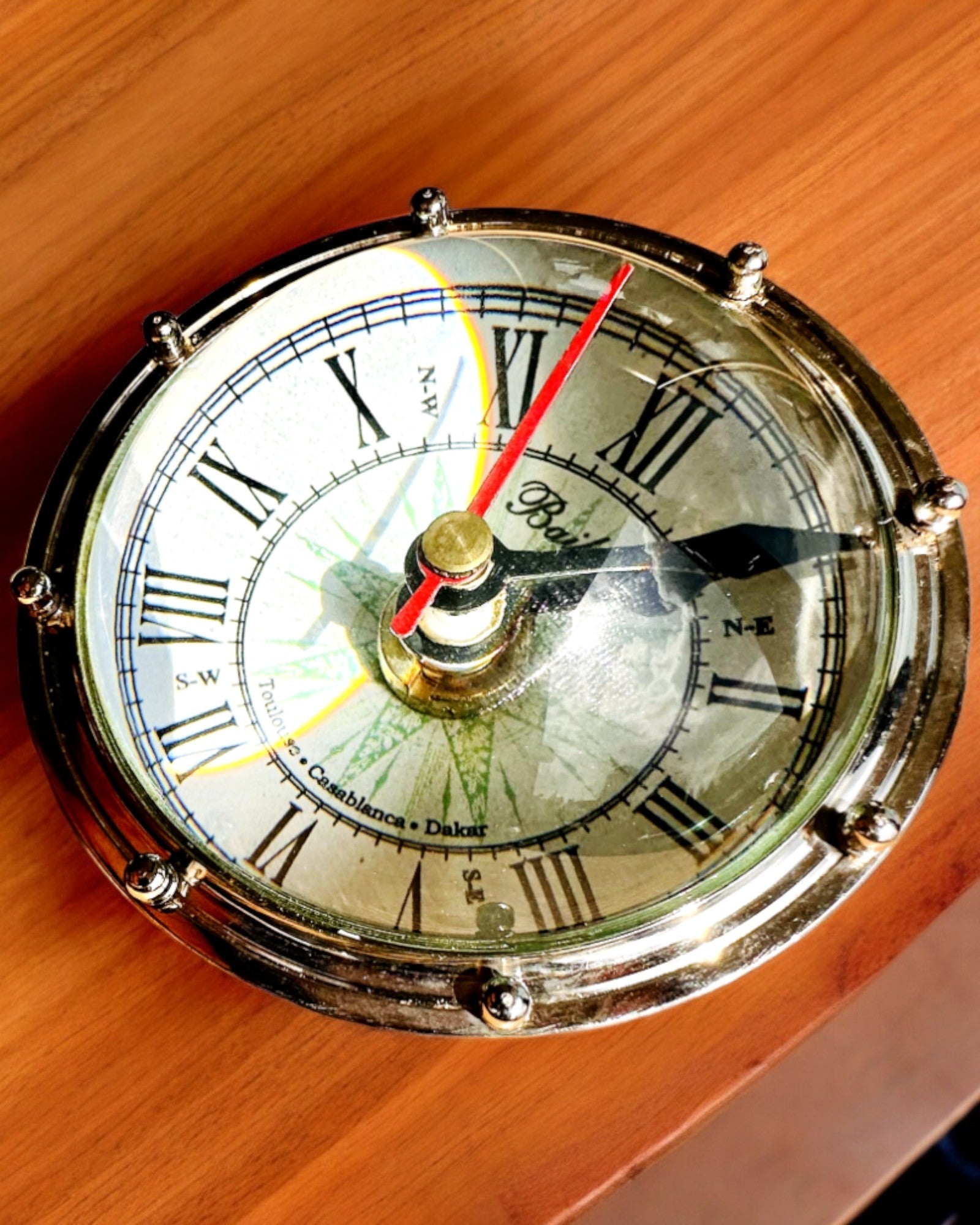 Bailey Compass Clock - Elegant Compass-Themed Clock with Engraving Option