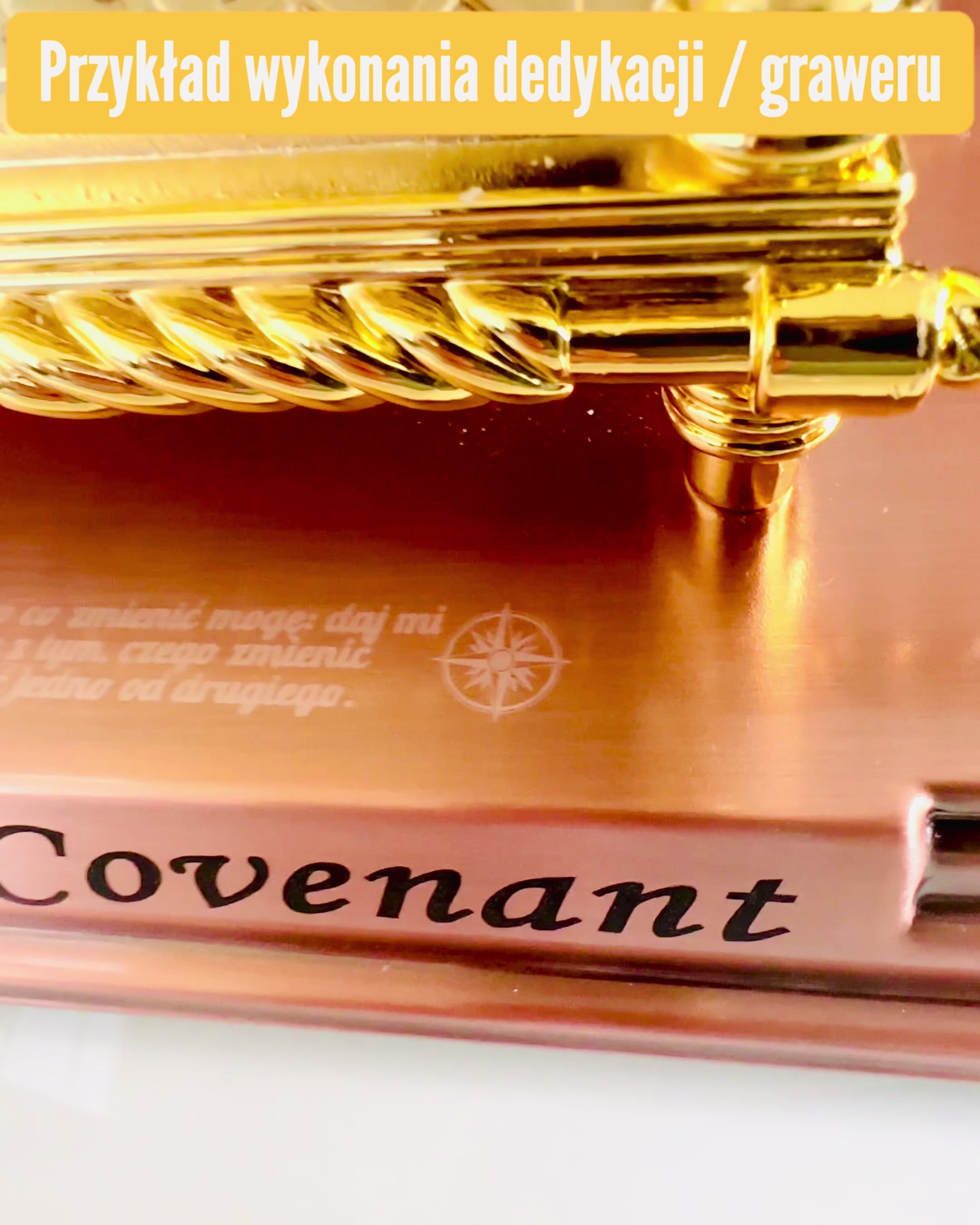 Replica of the Ark of the Covenant Gold-Plated, Decorative Figure of the Ark with a Copper Stand, Inspired by Jerusalem, 18x10x12 cm