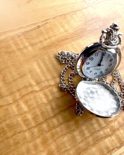 "Star Cat" Pocket Watch with Engraving Option, 2 Color Variants to Choose From