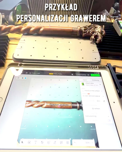 "Vilku Sargs" - Roku Grebta Pastaigas Nūja, Koka, iespēja personalizēt ar gravējumu