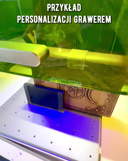 Premium Dienasgrāmata, Antīks raksts, Ādas piezīmju grāmata "Burvju Hronika" 200 lapas, 2 varianti izvēlei, iespēja personalizēt ar gravējumu