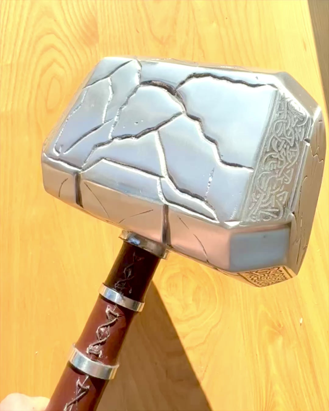 Mjölnir Thora "Chief" - Ručno Rađeni Kovački Čekić, personalizacija gravurom za poklon