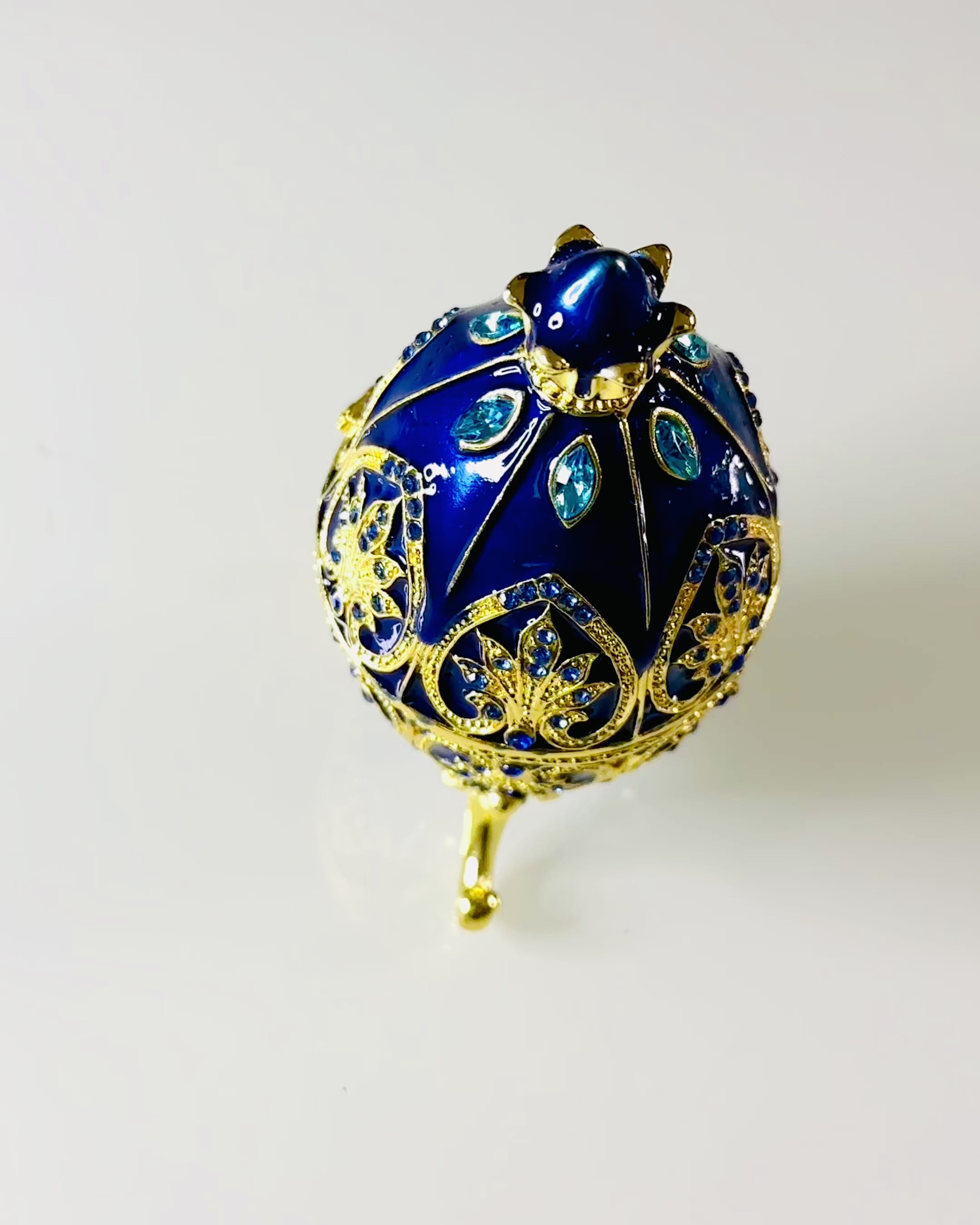 Išskirtinis Faberge Kiaušinis - tamsiai mėlynos spalvos - Dekoratyvi Papuošalų Dėžutė iš Emalės