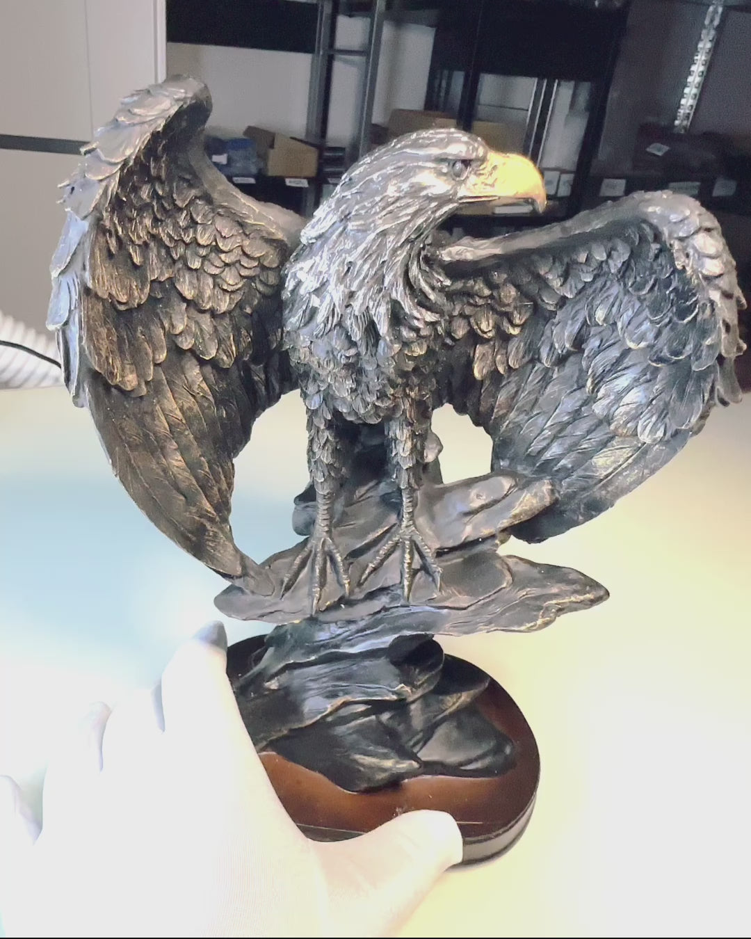 Decorative Figurine "Flying Eagle" – Majestic Symbol of Strength and Freedom