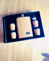 Wooden Set "Elegance Hip Flask" with the possibility of personalization with engraving