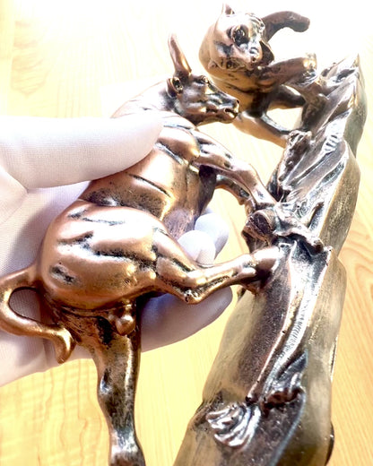 "The Clash of the Bull and the Bear" - Copper-red sculpture with engraving option