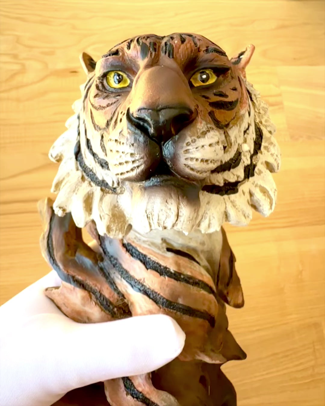 Statueta "Tigar Kralj Džungle" s opcijom graviranja, figurica visine 29 cm, dekoracija za poklon