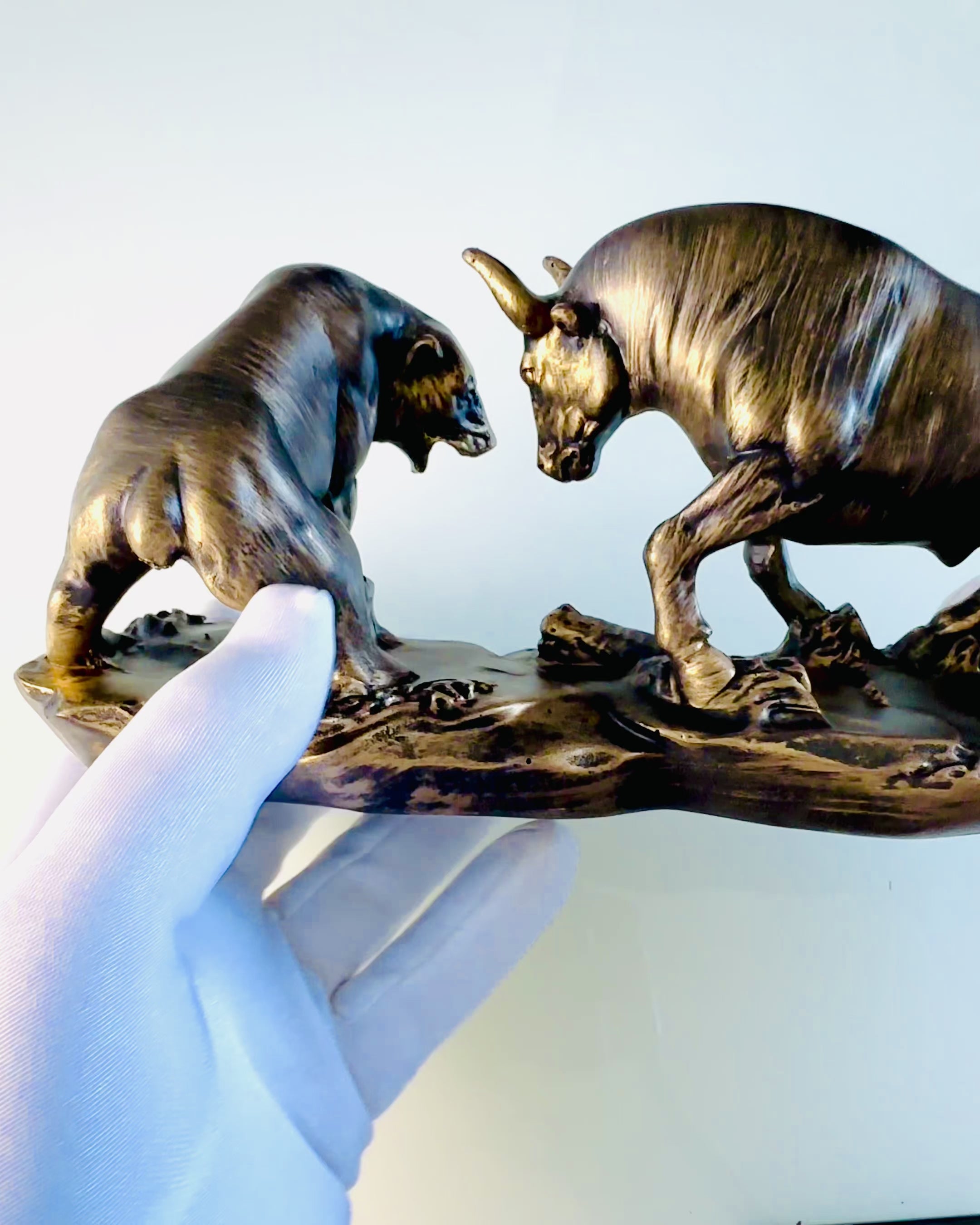 Sculpture "Two Rivals" - Bull and Bear - Symbolism of the Financial Market, Engraving Option - Copper Color